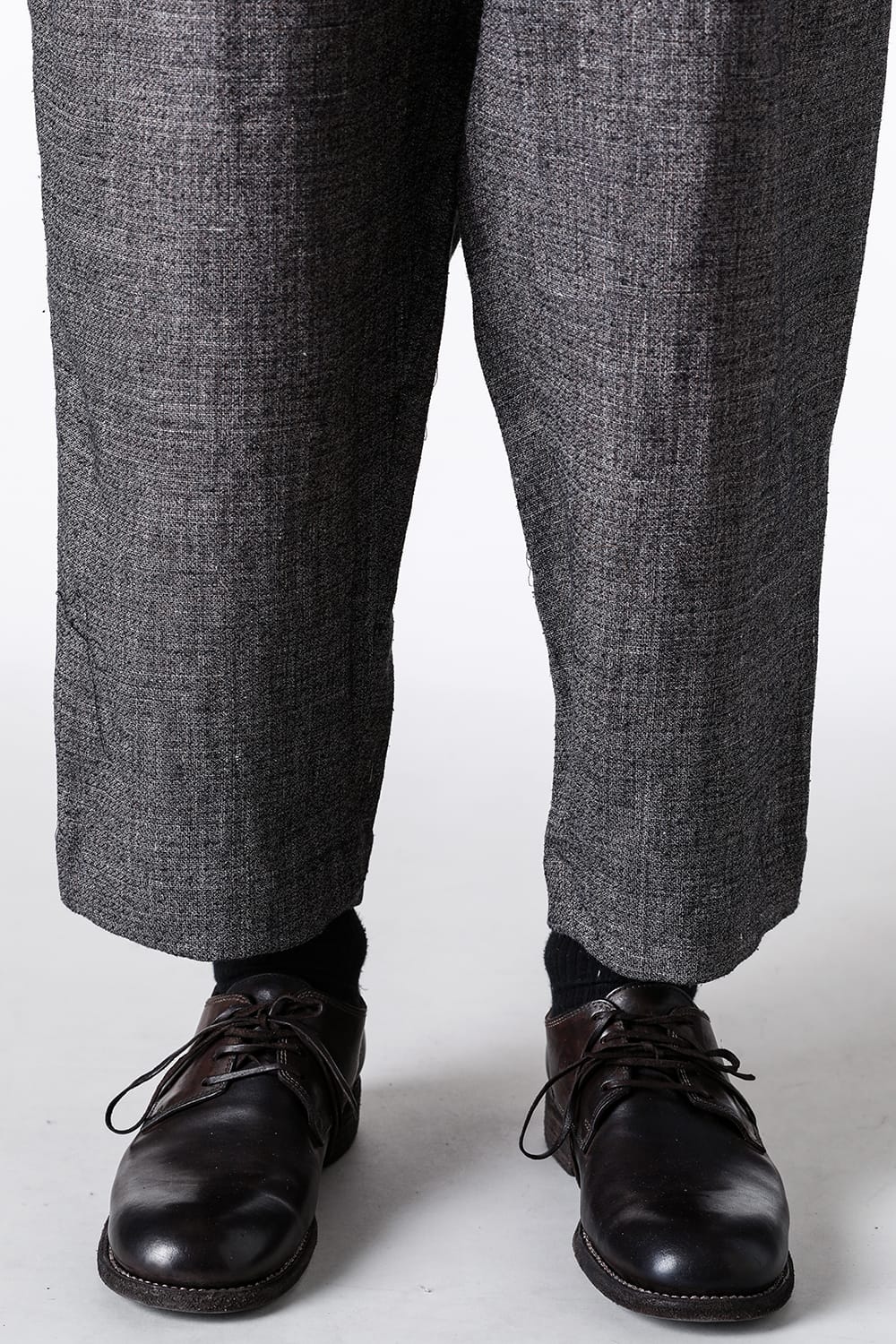 ア テンタティブ アトリエ A TENTATIVE ATELIER Ginsberg：Pleat Tailored Pants （Black Beige） Black Beige
