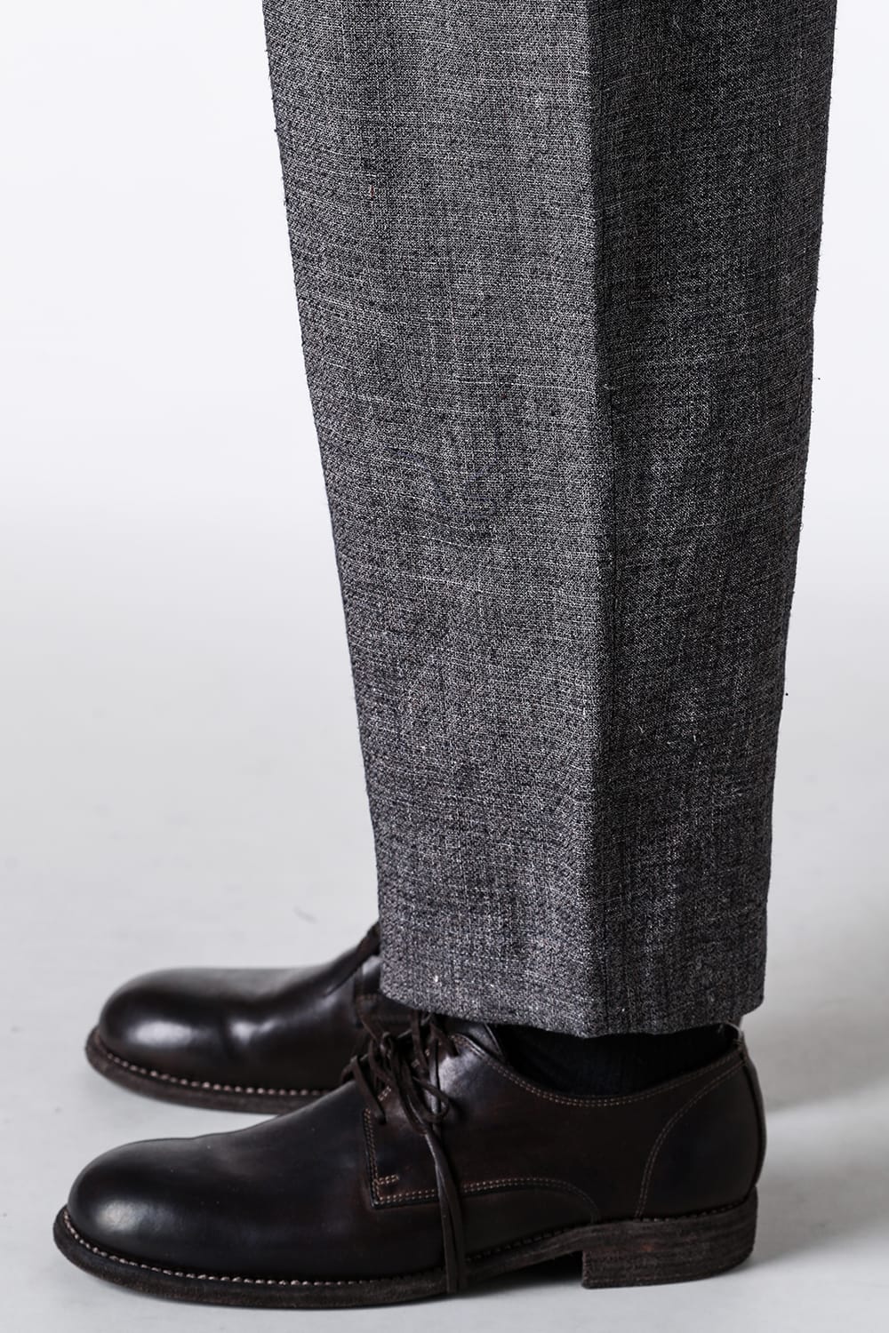 ア テンタティブ アトリエ A TENTATIVE ATELIER Ginsberg：Pleat Tailored Pants （Black Beige） Black Beige