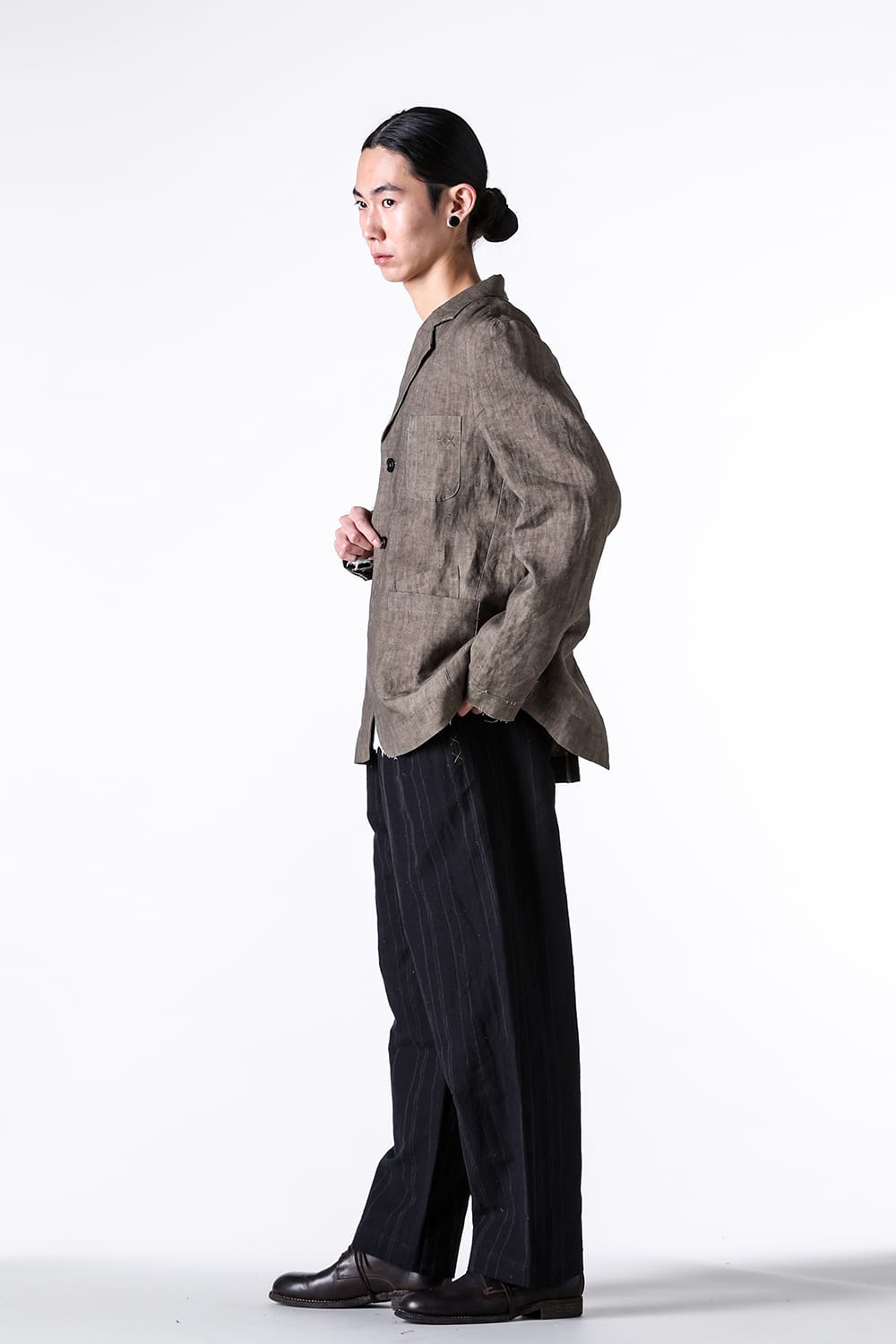 ア テンタティブ アトリエ A TENTATIVE ATELIER Gysin：Hand Stitches Stripes Buckle Pants （Black Stripe） Black Stripe