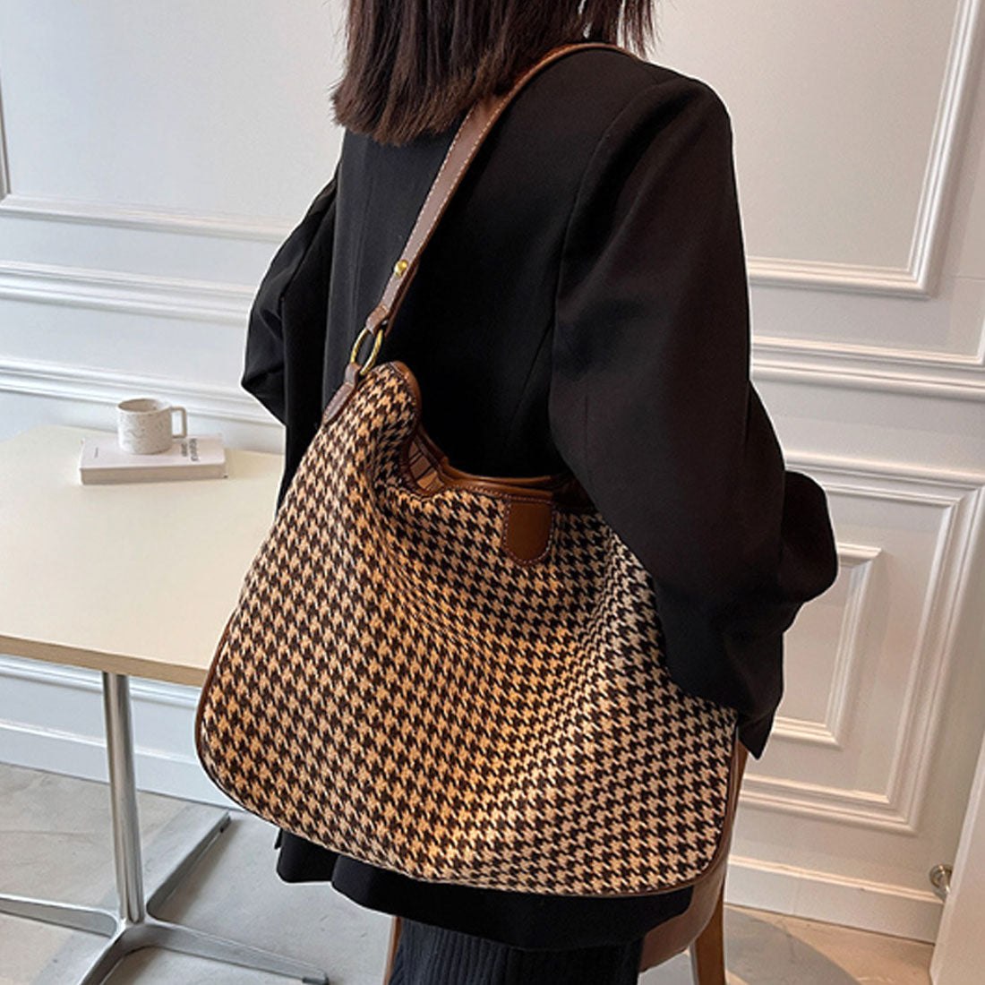 アミュレット Amulet 千鳥格子柄2WAYバッグ レディース かばん 10代 20代 30代 韓国ファッション A4サイズ収納可 通勤 通学 オフィスカジュアル 大容量 肩掛け 斜めがけ