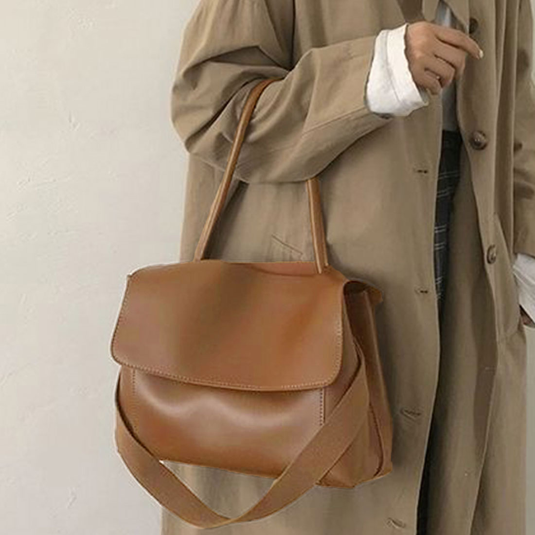 アミュレット Amulet 2wayショルダーバッグ 春 夏 秋 冬 韓国ファッション 10代 20代 30代 レディース 黒 シンプル 鞄 バック 通勤 通学 大容量 肩掛け