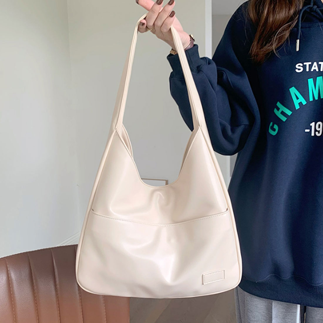 Amuret護身符大口袋手提袋女士10S 20S 30S韓國時尚休閒背包簡單可愛的成人肩膀上班