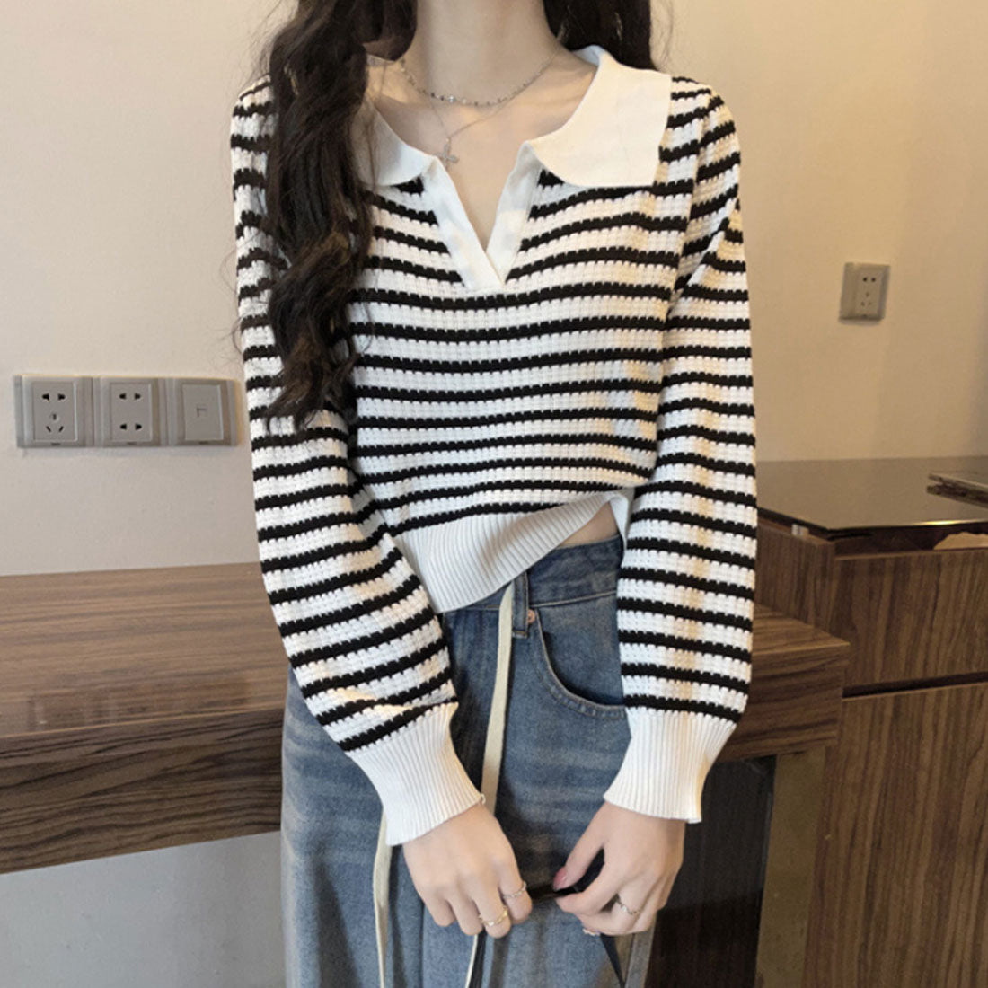 アミュレット Amulet ボーダーポロニット レディース 10代 20代 30代 韓国ファッション 春 秋 可愛い 女子会 カジュアル デート おしゃれ 白 黒 お出かけ 大人
