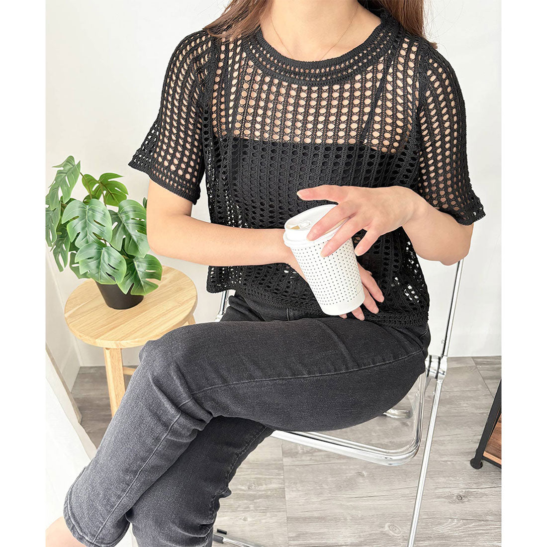 アミュレット Amulet メッシュ編み半袖トップス 夏服 通気性 韓国ファッション レディース 春夏 着回し 体型カバー かわいい 重ね着 カジュアル おしゃれ 白黒 シンプル （ブラック） ブラック