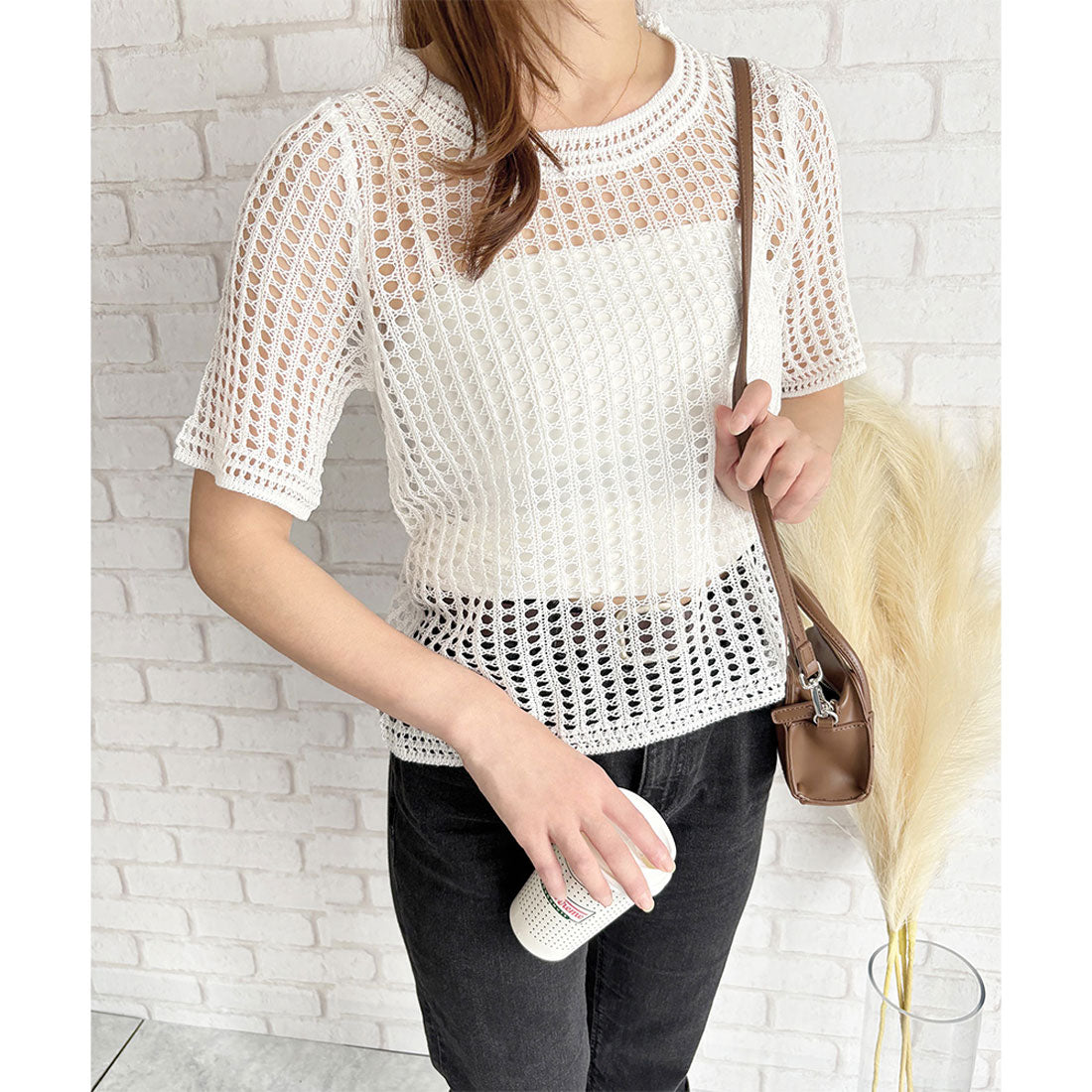アミュレット Amulet メッシュ編み半袖トップス 夏服 通気性 韓国ファッション レディース 春夏 着回し 体型カバー かわいい 重ね着 カジュアル おしゃれ 白黒 シンプル （ブラック） ブラック