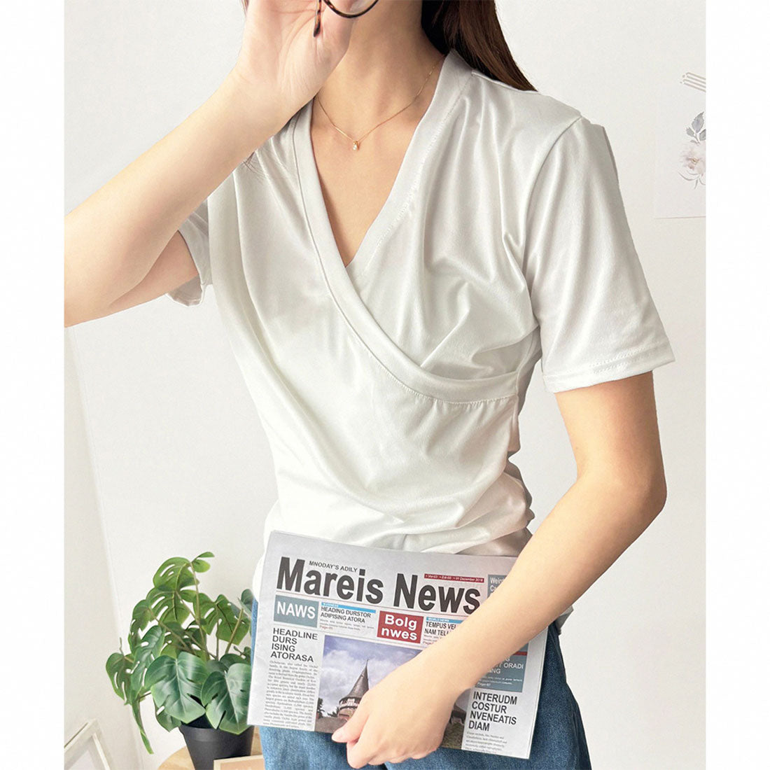 アミュレット Amulet クロスデザインVネックTシャツ ラフ デイリー シャツ カシュクール Tシャツ カジュアル 韓国 ファッション レディース 春夏 着回し 体型カバー （ホワイト） ホワイト