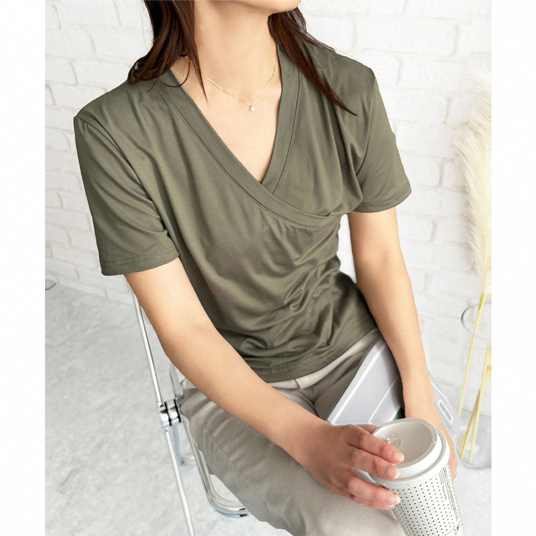 アミュレット Amulet クロスデザインVネックTシャツ ラフ デイリー シャツ カシュクール Tシャツ カジュアル 韓国 ファッション レディース 春夏 着回し 体型カバー （ホワイト） ホワイト