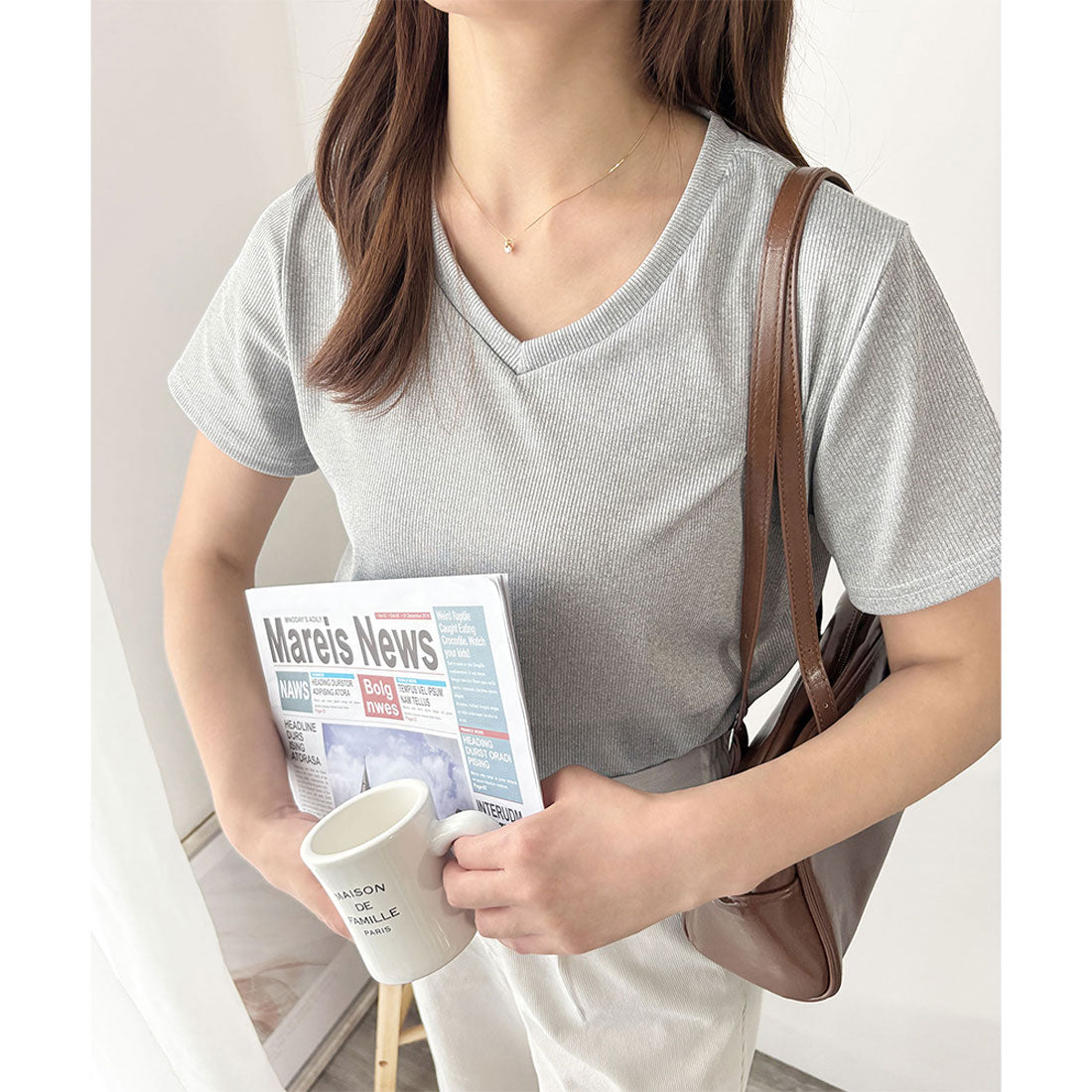 アミュレット Amulet リブタッチVネックトップス リブ 韓国 ファッション レディース 春夏 着回し 万能 体型カバー 夏服 軽やか 通勤 旅行 オフィス カジュアル （ブラック） ブラック