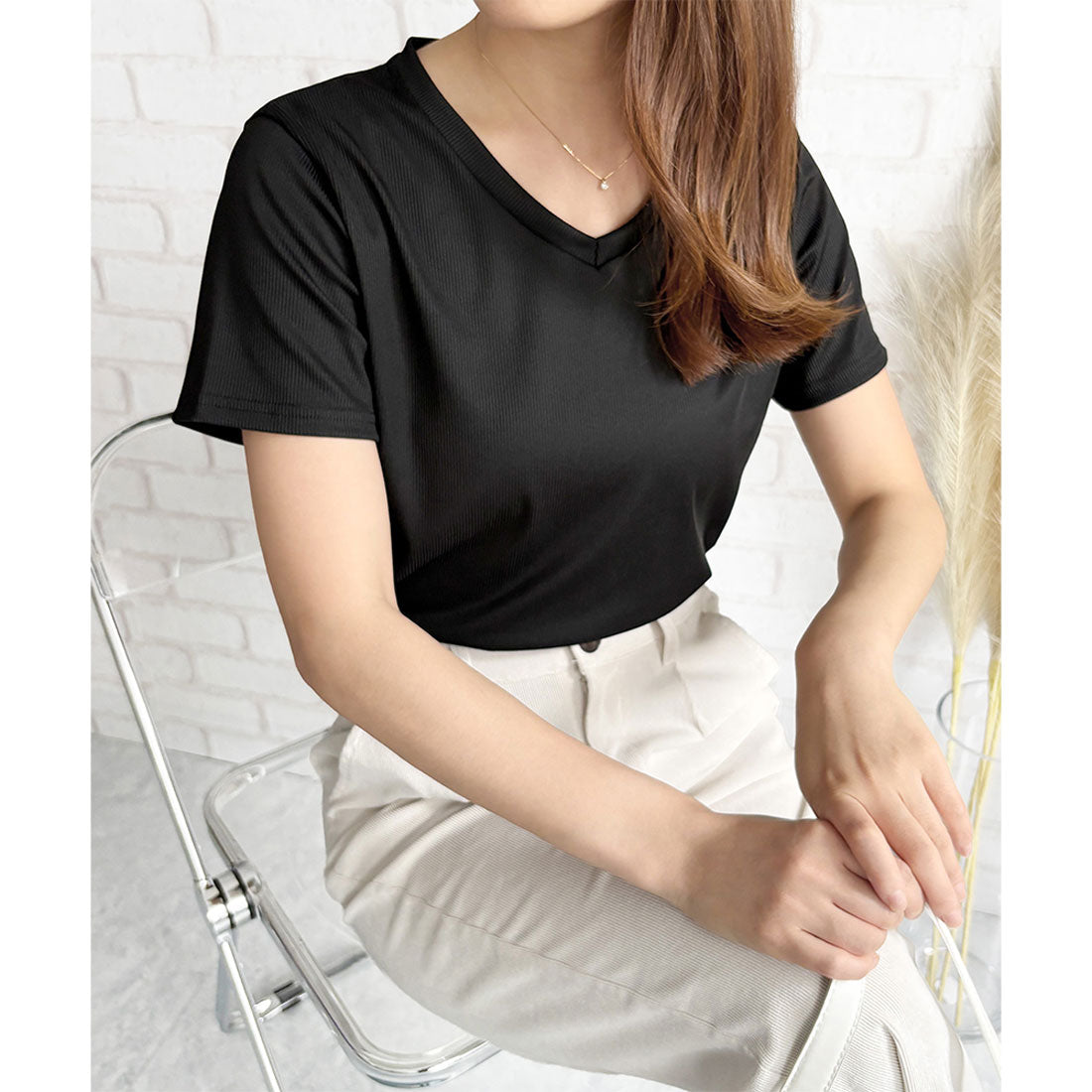 アミュレット Amulet リブタッチVネックトップス リブ 韓国 ファッション レディース 春夏 着回し 万能 体型カバー 夏服 軽やか 通勤 旅行 オフィス カジュアル （ブラック） ブラック