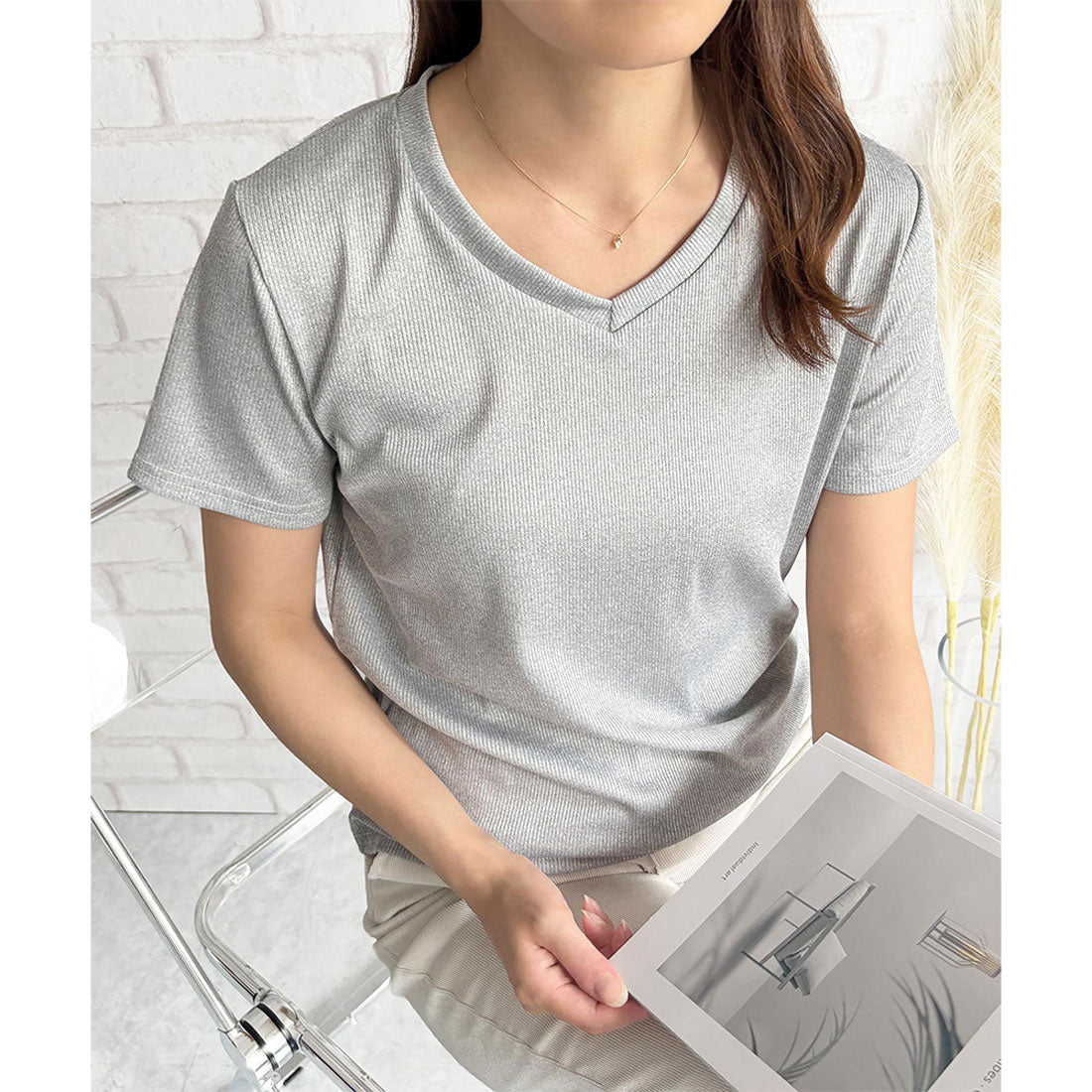 アミュレット Amulet リブタッチVネックトップス リブ 韓国 ファッション レディース 春夏 着回し 万能 体型カバー 夏服 軽やか 通勤 旅行 オフィス カジュアル （ブラック） ブラック