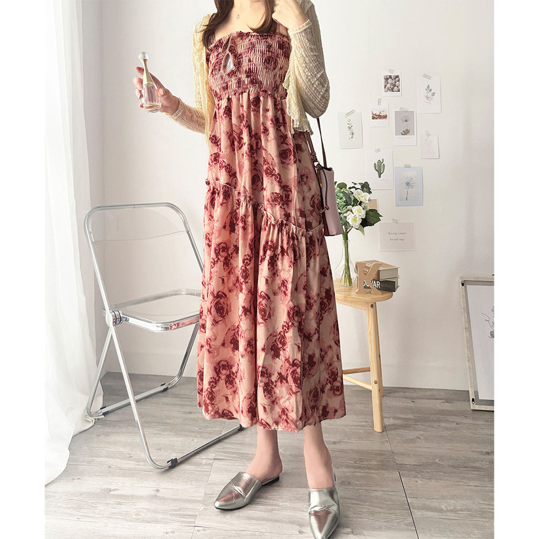 アミュレット Amulet 花柄シャーリングマキシワンピース レディース カジュアル ロング丈 ノースリーブ 春 夏 フラワー柄 フリル 上品 大人 かわいい 韓国 ゆったり （ブラック） ブラック