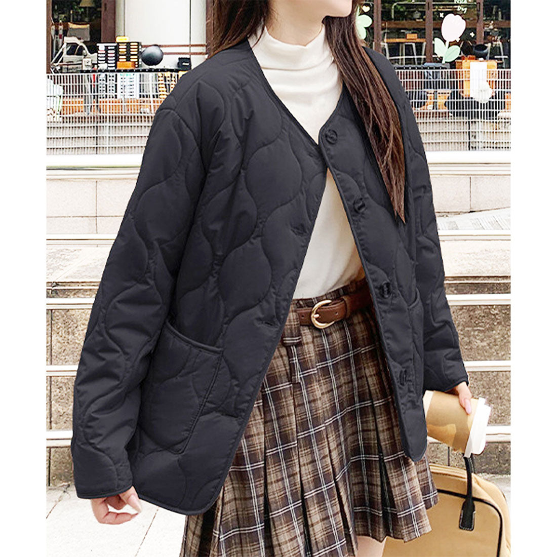 アミュレット Amulet キルティングノーカラーボアアウター レディース 秋冬 アウター 暖かい 軽量 ゆったり シンプル カジュアル 防寒 コート ジャケット 長袖 羽織り （ブラック） ブラック