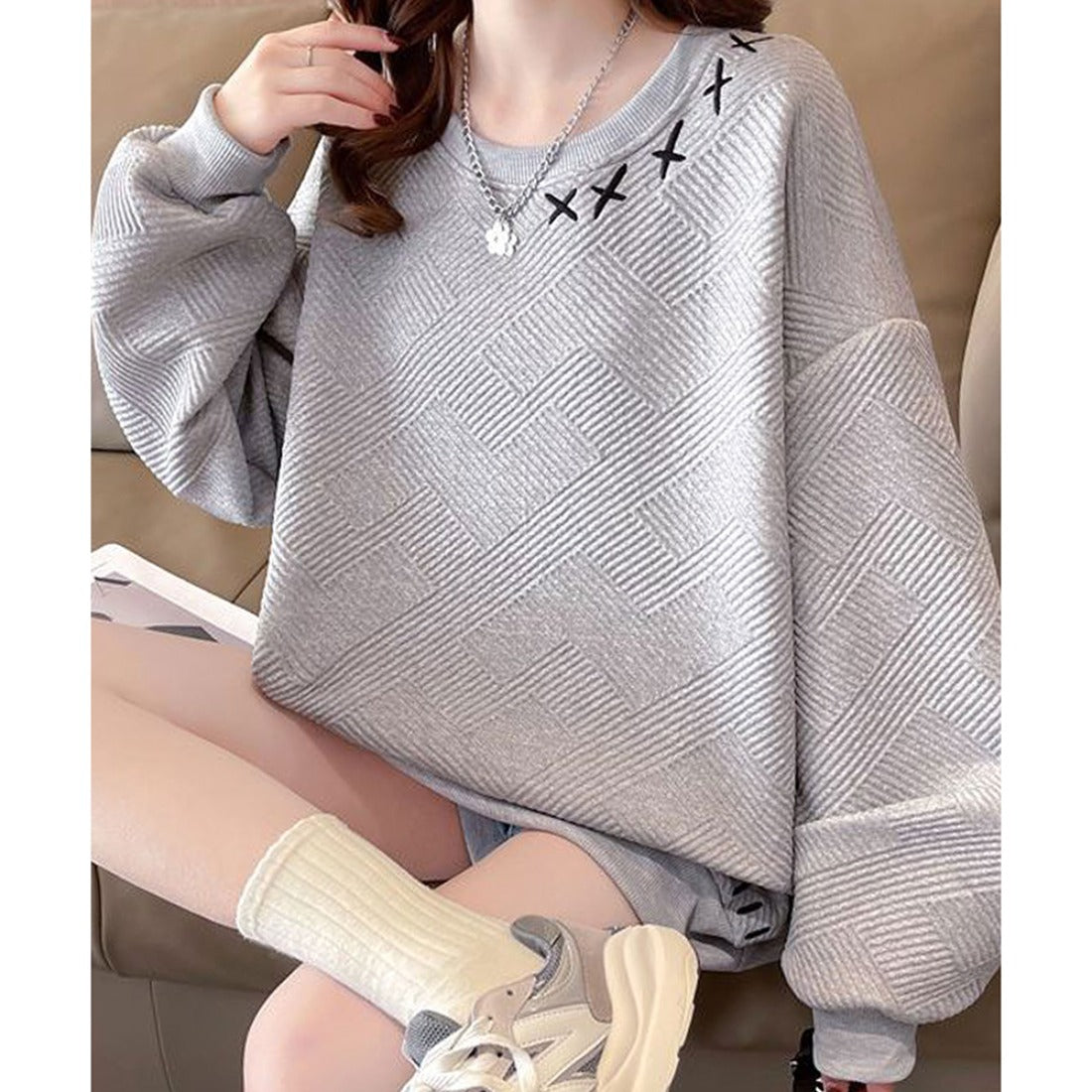 アミュレット Amulet 配色刺繍プルオーバー ジャガード 立体柄 ビッグシルエット 長袖 ゆったり カジュアル 韓国 体型カバー 春秋冬 レディース トップス スウェット （ブラック） ブラック