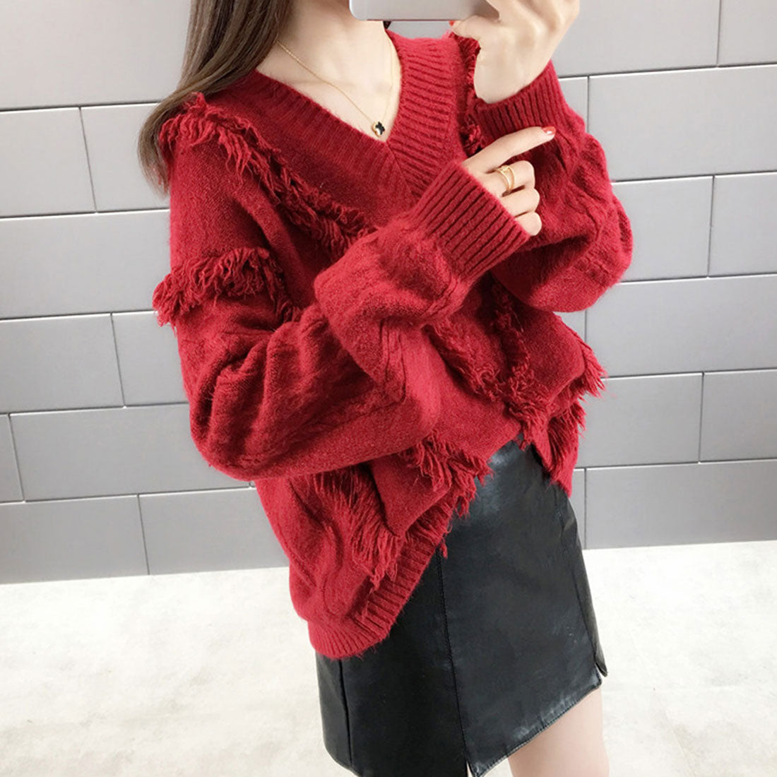 アミュレット Amulet フリンジVネックニット レディース セーター Vネック 無地 カジュアル ボリューム 着痩せ