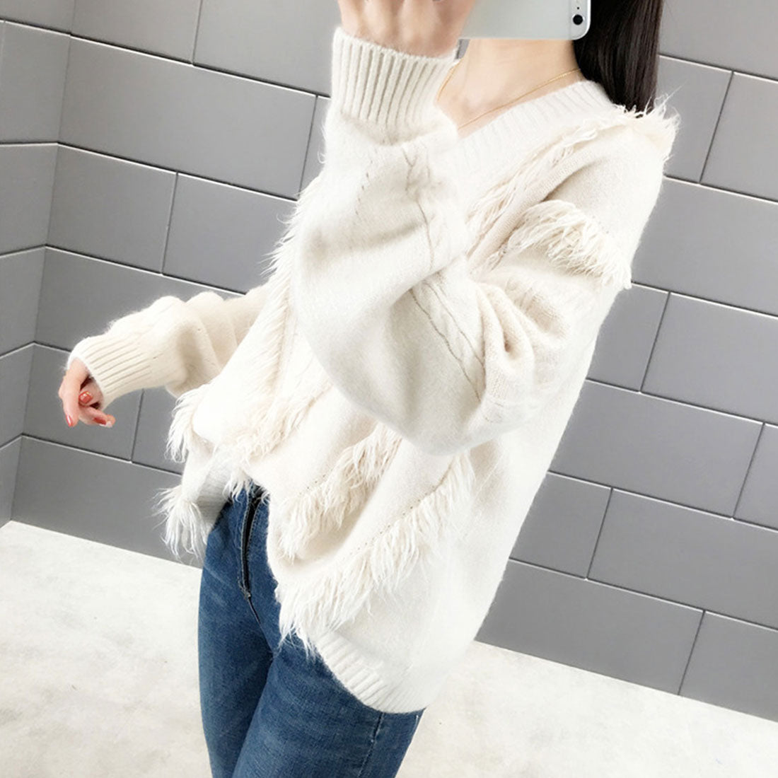 アミュレット Amulet フリンジVネックニット レディース セーター Vネック 無地 カジュアル ボリューム 着痩せ