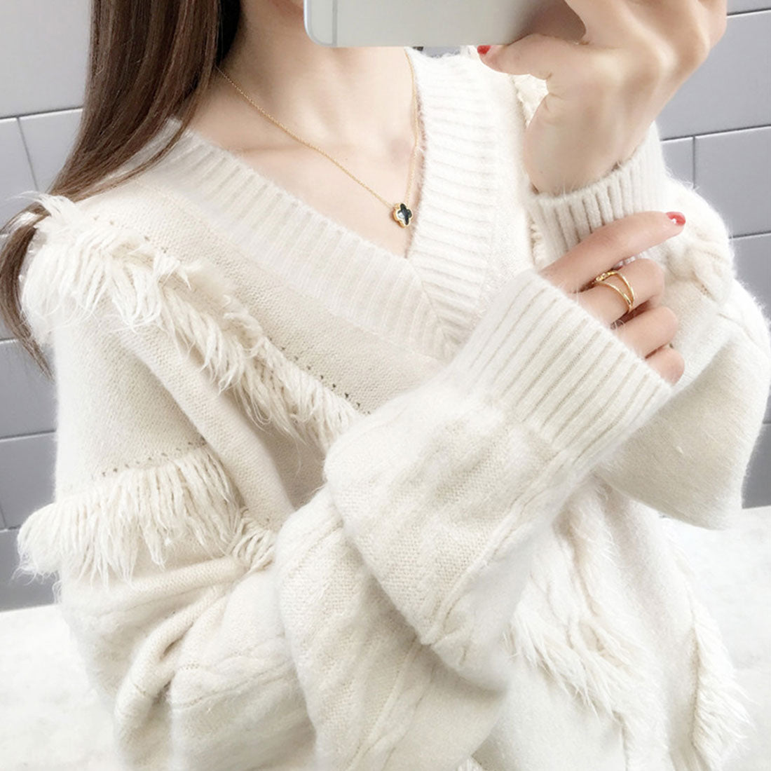 アミュレット Amulet フリンジVネックニット レディース セーター Vネック 無地 カジュアル ボリューム 着痩せ