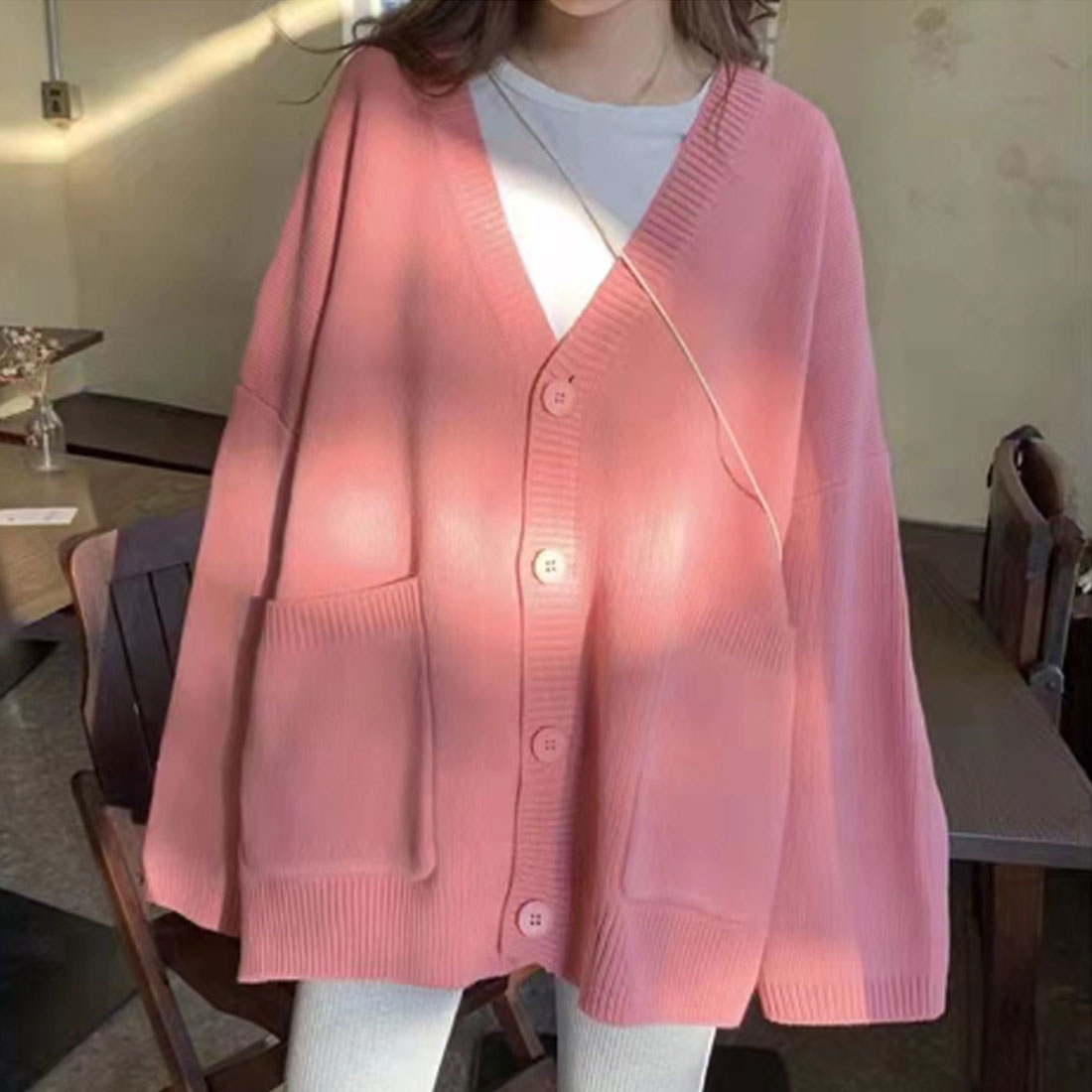 アミュレット Amulet ポケット付きニットカーディガン レディース Vネック 無地 温かい 色違い シンプル （ホワイト） ホワイト