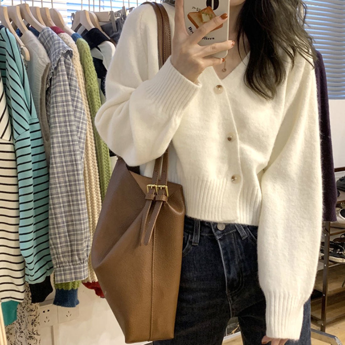 護身符的護身符v脖子前鈕扣開衫女士頂部長袖衣服上衣10s 20s 20s 30s韓國時尚辦公室cajual cajual短長長