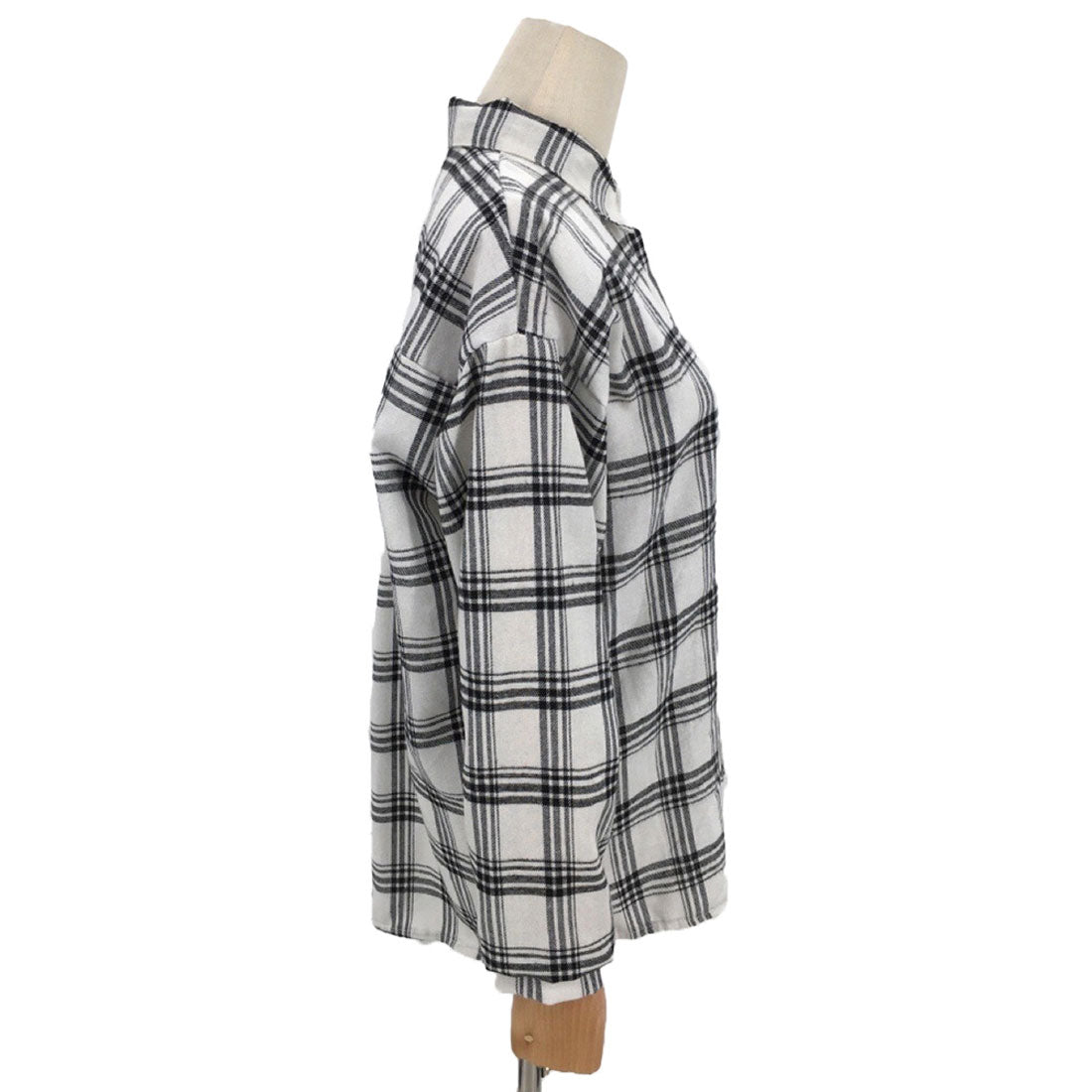Amulet Checkered Oversized Shirt for Women, Tops, Long Sleeves, Autumn Clothes, Winter Clothes, Teens, 20s, 30s, Korean Fashion, Korea, Large Sizes, Casual, Classic, Mix and Match