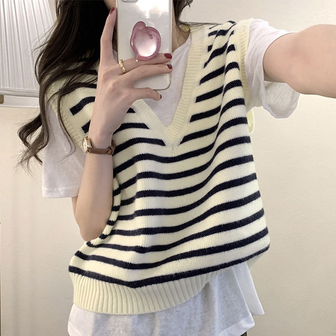 アミュレット Amulet Vネックボーダーニットベスト レディース トップス 秋服 春服 10代 20代 30代 韓国ファッション 韓国 カジュアル 定番 ちょい足し