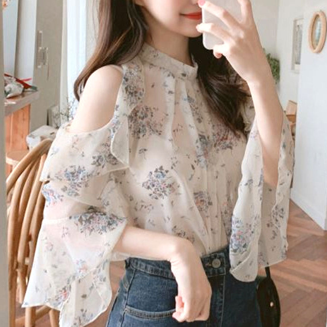 アミュレット Amulet 肩開き花柄ブラウス シャツ レディース オフショルダー シアー 10代 20代 30代 韓国ファッション 韓国 フレアスリーブ フェミニン 可愛い （オレンジ） オレンジ