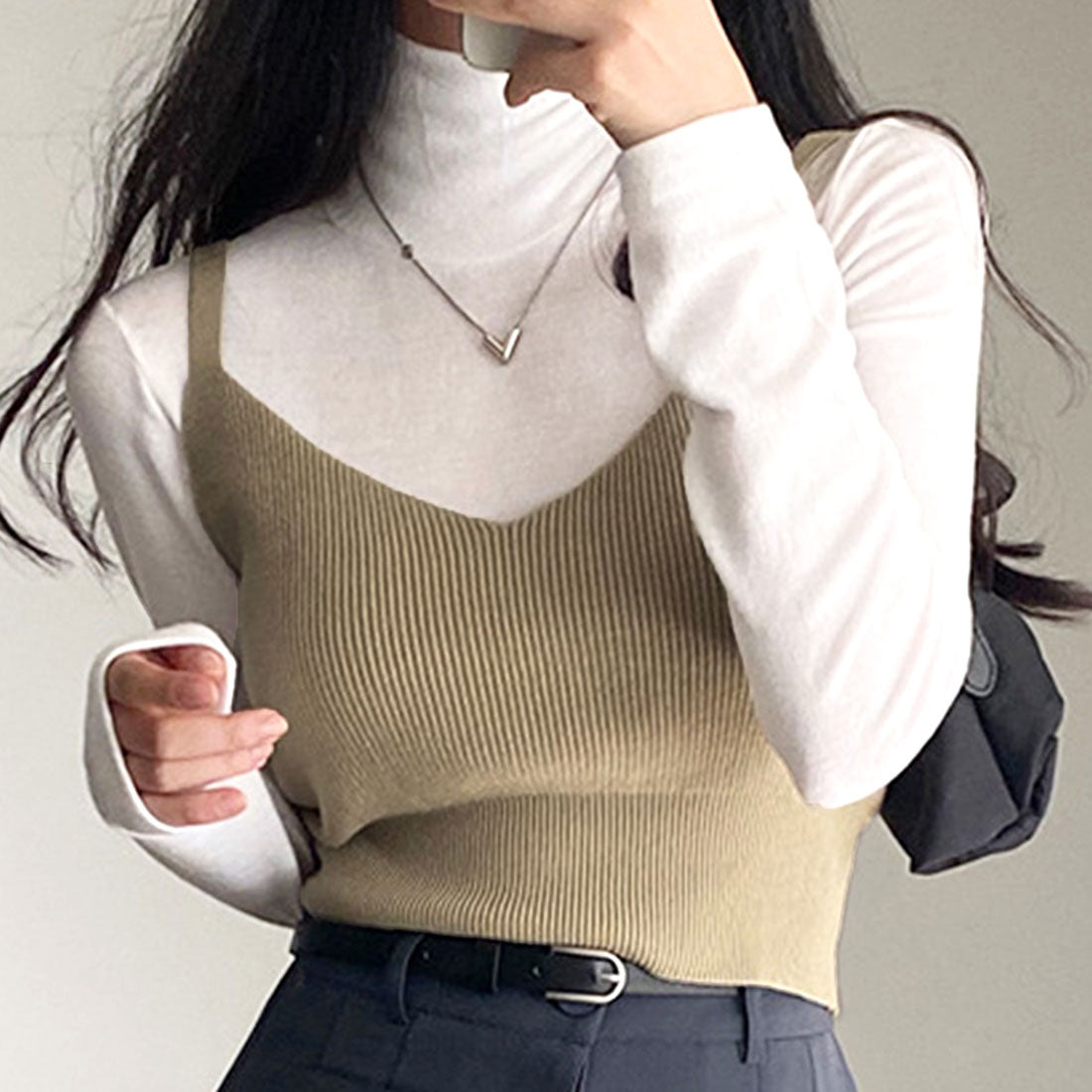 Amulet Short Knit Camisole Women's Tops Spring Summer Clothes Korean Fashion Teens 20s 30s Office Casual Summer Knit Layered Sexy