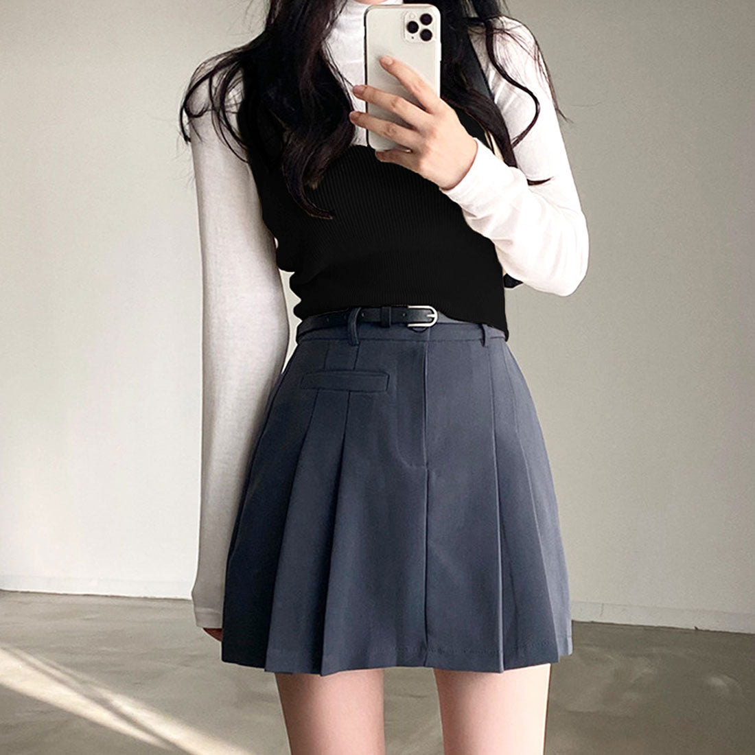 Amulet Short Knit Camisole Women's Tops Spring Summer Clothes Korean Fashion Teens 20s 30s Office Casual Summer Knit Layered Sexy