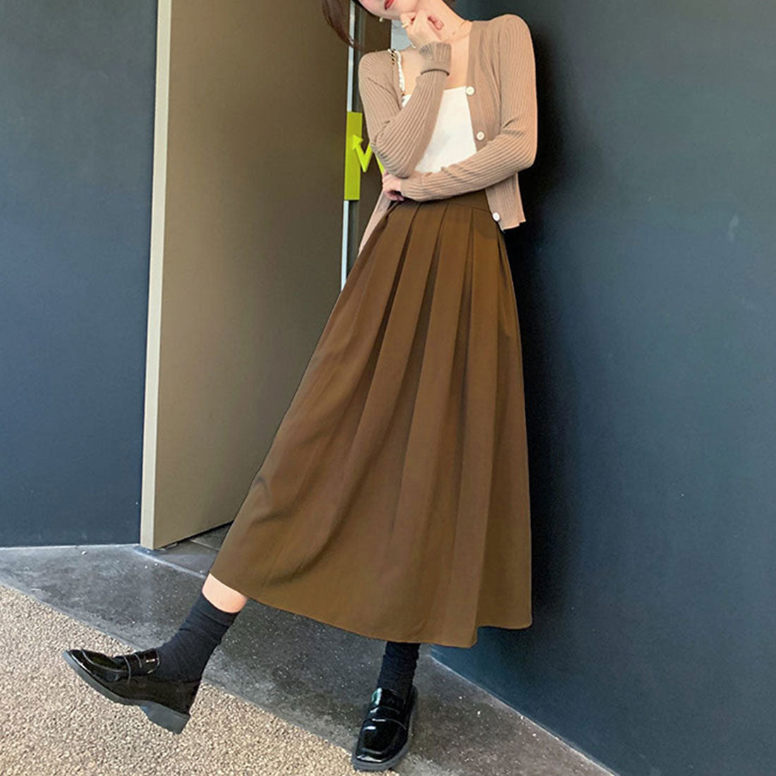 アミュレット Amulet プリーツロングスカート レディース ボトムス 春 夏服 韓国ファッション 10代 20代 30代 オフィスカジュアル フレア ミモレ丈 大きいサイズ