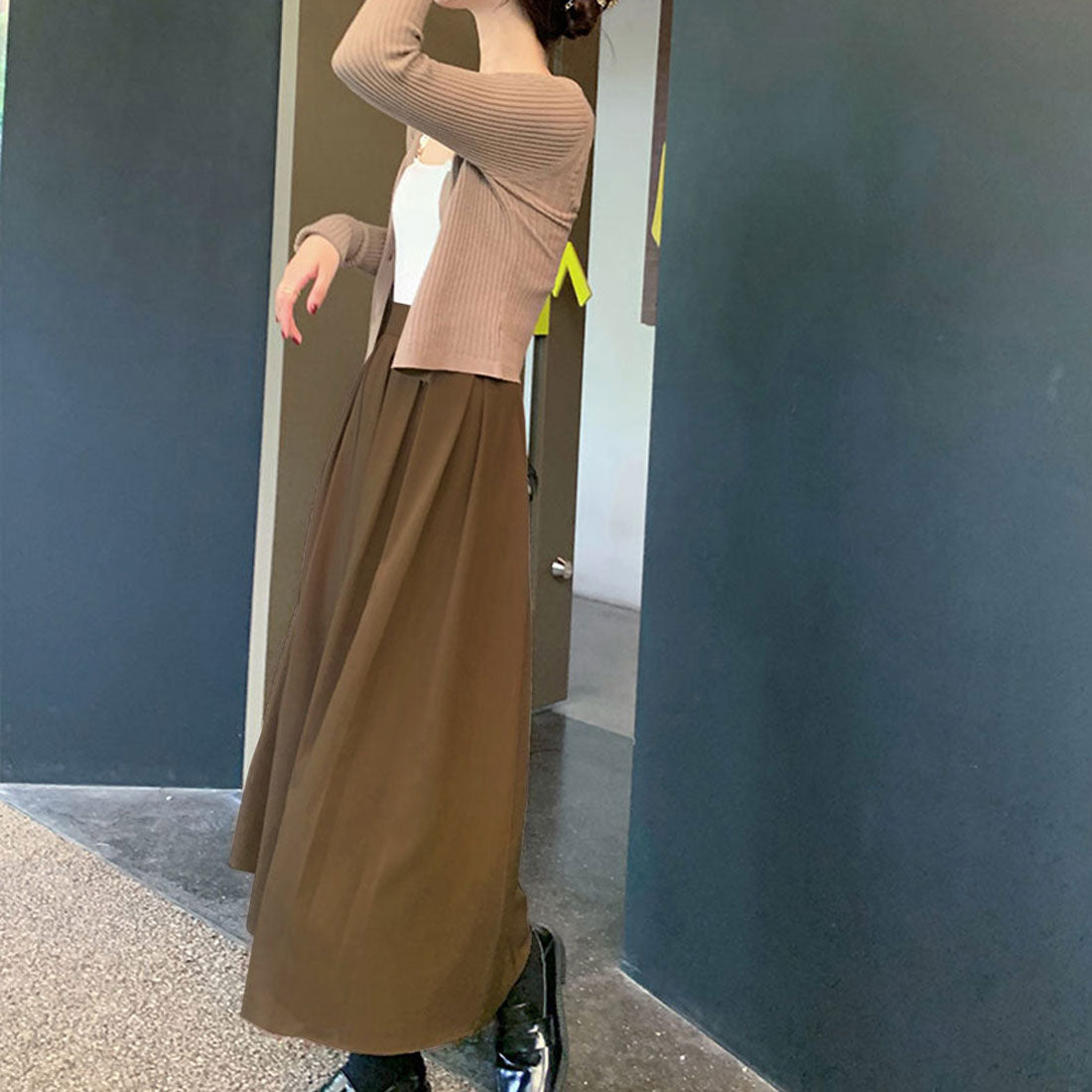 アミュレット Amulet プリーツロングスカート レディース ボトムス 春 夏服 韓国ファッション 10代 20代 30代 オフィスカジュアル フレア ミモレ丈 大きいサイズ
