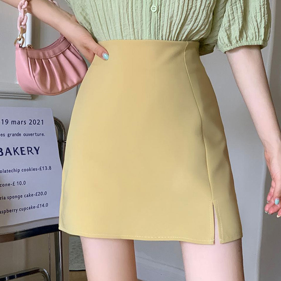 アミュレット Amulet ミニスリットスカート 春 夏服 秋 韓国ファッション 10代 20代 30代 ショート 無地 ミニ丈 レディース おしゃれ タイトミニスカート