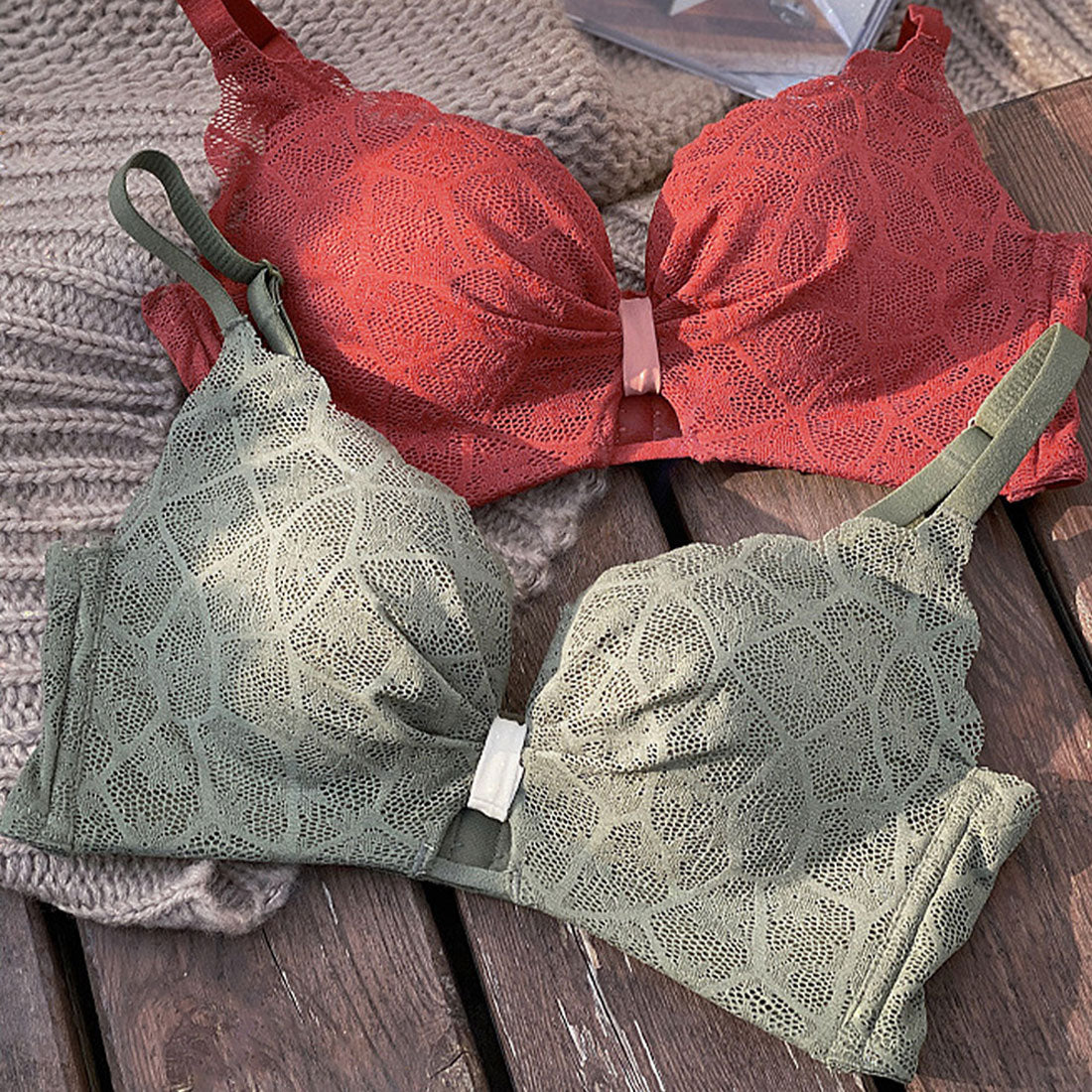 アミュレット Amulet ノンワイヤースカラップブラジャー＆ショーツセット 下着 ランジェリー 谷間 ブラショーツ セクシー 可愛い ブラセット ストラップ リボン レース【返品不可商品】