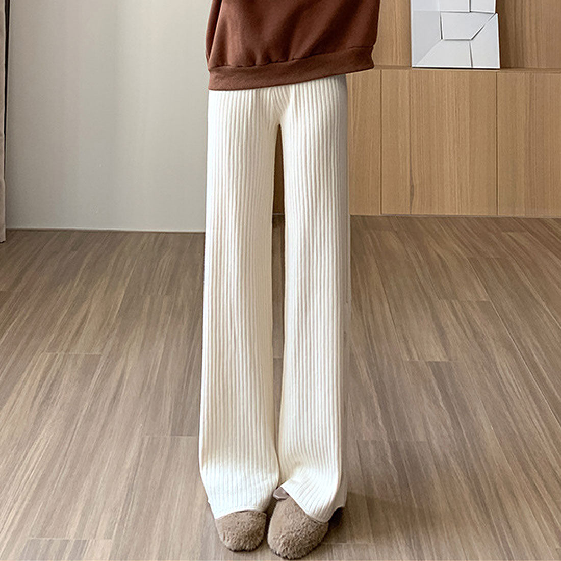 アミュレット Amulet サイドスリットワイドパンツ レディース 10代 20代 30代 韓国ファッション 春 秋 冬 カジュアル 可愛い 白 黒 シンプル ボトムス ボタン