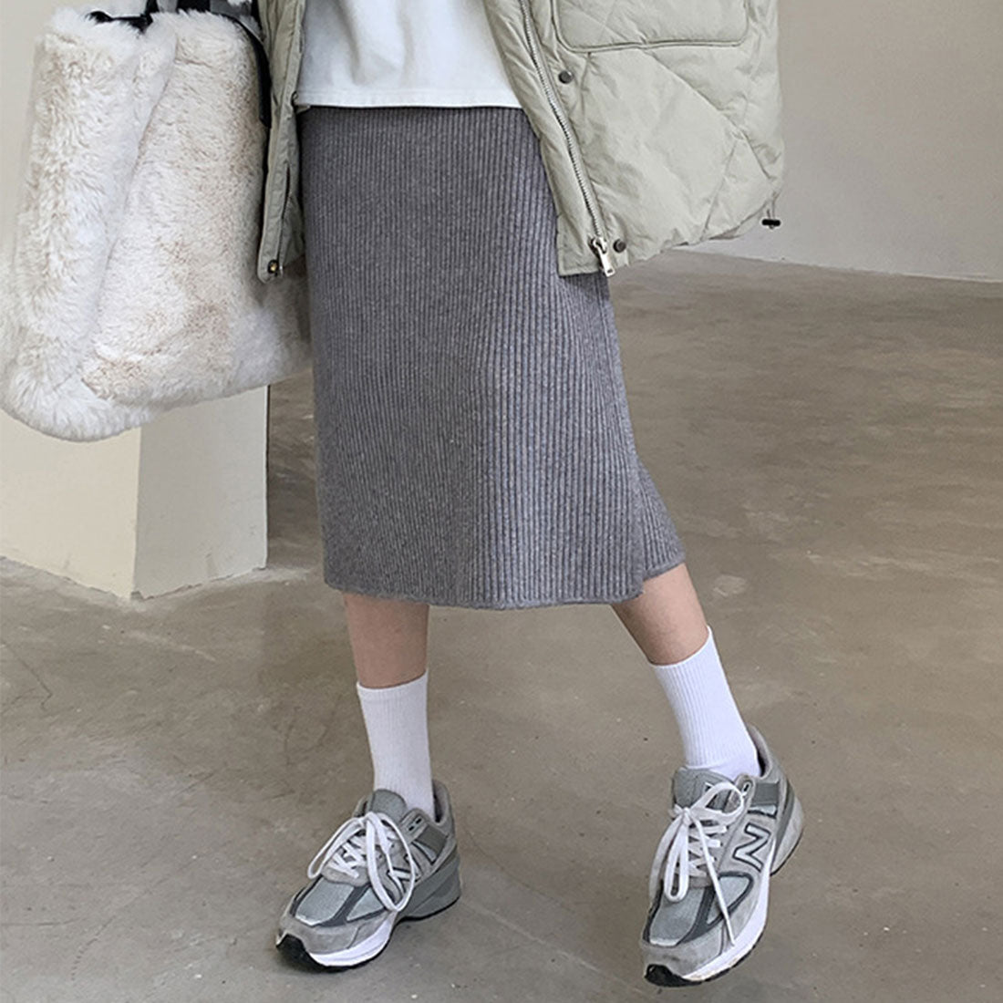 アミュレット Amulet ロングスリットニットスカート レディース 10代 20代 30代 韓国ファッション 春 秋 冬 カジュアル 可愛い ボトムス 無地 リブ デート
