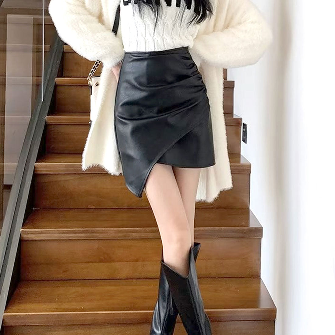 Amulet Fake Leather Mini Skirt for Women Teens 20s 30s Korean Fashion