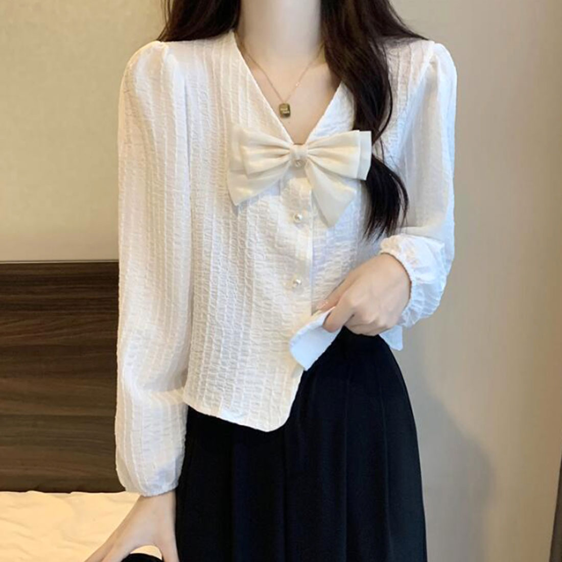 Amulet Ribbon Blouse Women's 10s 20s 30s Korean Fashion Casual Shirt Tops V-Neck Cute Long Sleeve Stylish Girly Spring