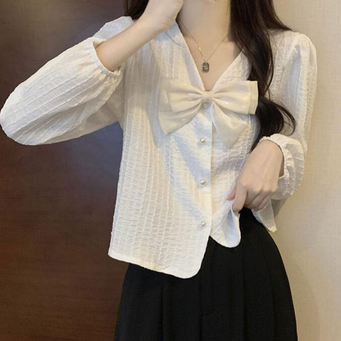 Amulet Ribbon Blouse Women's 10s 20s 30s Korean Fashion Casual Shirt Tops V-Neck Cute Long Sleeve Stylish Girly Spring