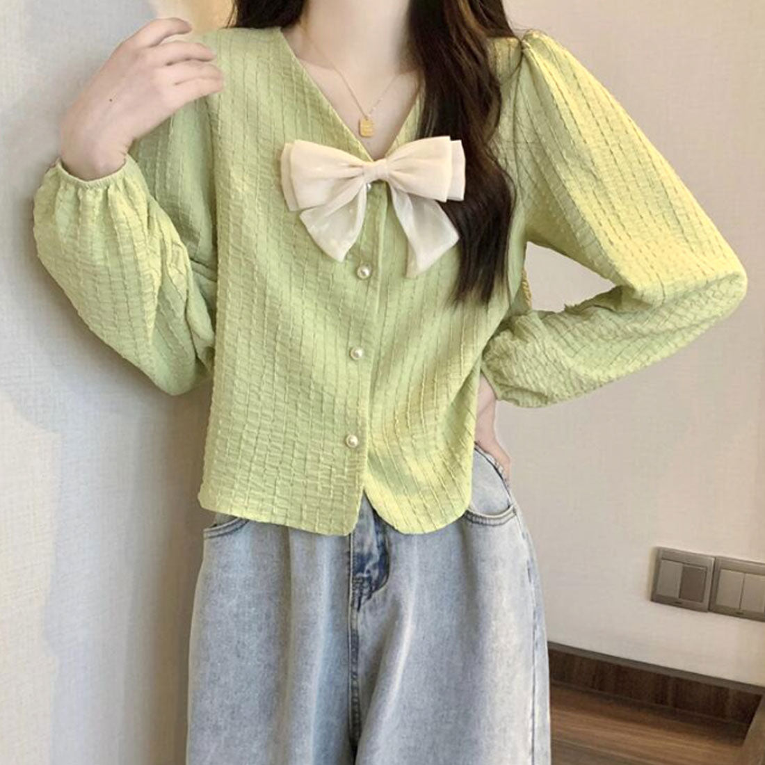 Amulet Ribbon Blouse Women's 10s 20s 30s Korean Fashion Casual Shirt Tops V-Neck Cute Long Sleeve Stylish Girly Spring