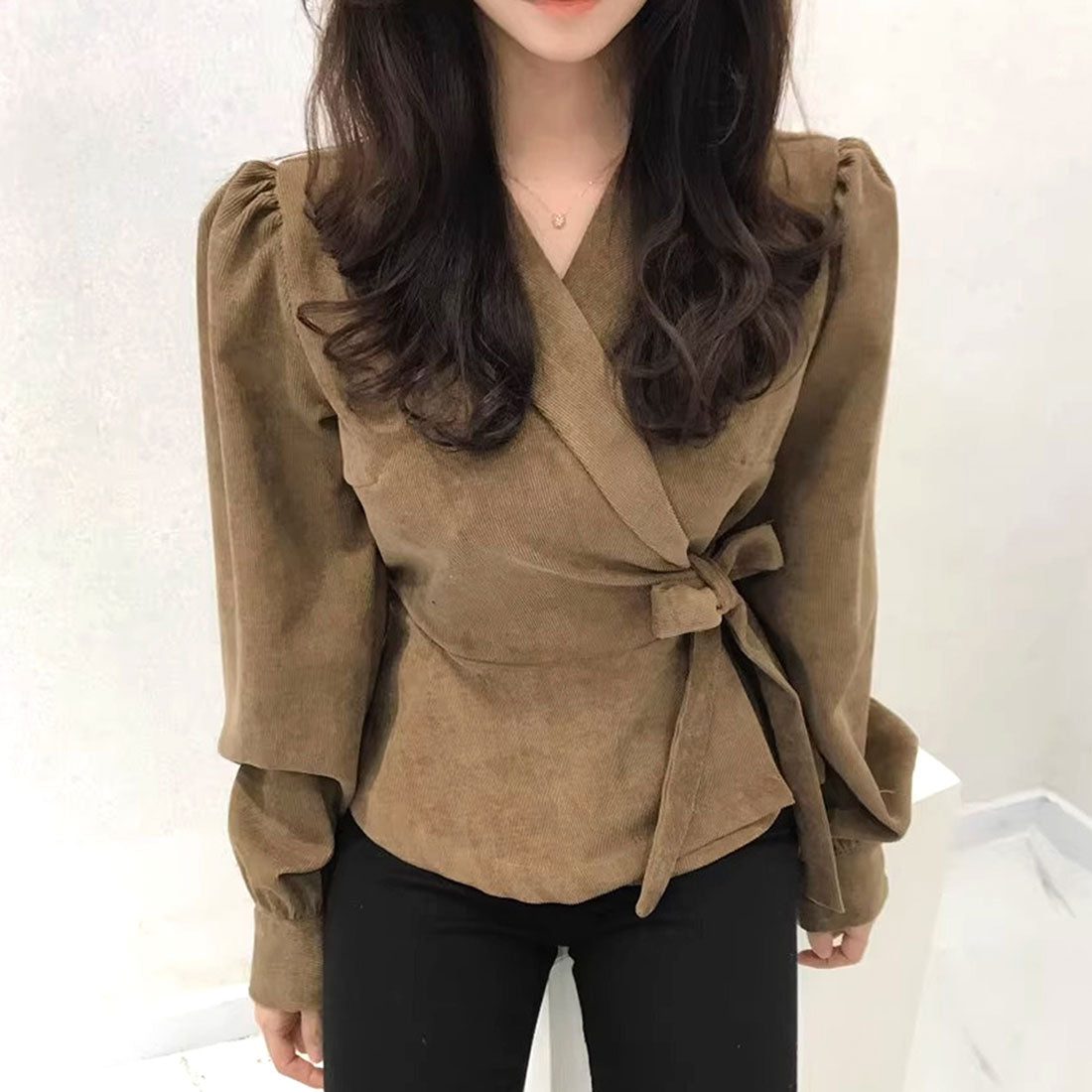 Amulet Cashcool Blouse Women's 10s 20s 30s Korean Fashion Spring Autumn Casual Long Sleeve Simple Stylish Cute White Black Plain