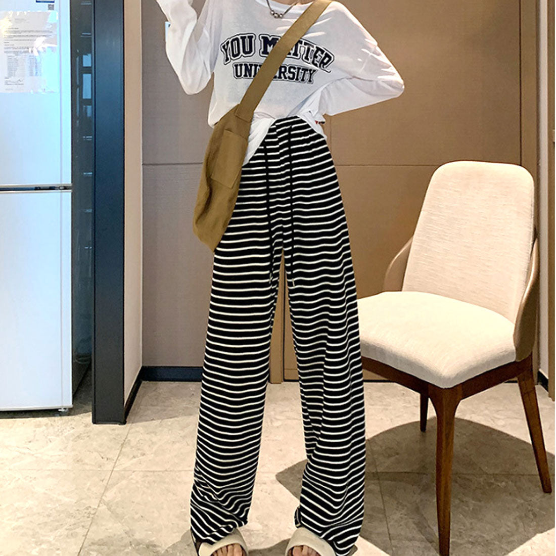 アミュレット Amulet リラクシーボーダーパンツ レディース 10代 20代 30代 韓国ファッション カジュアル 春 夏 秋 可愛い おしゃれ シンプル ズボン 黒 白