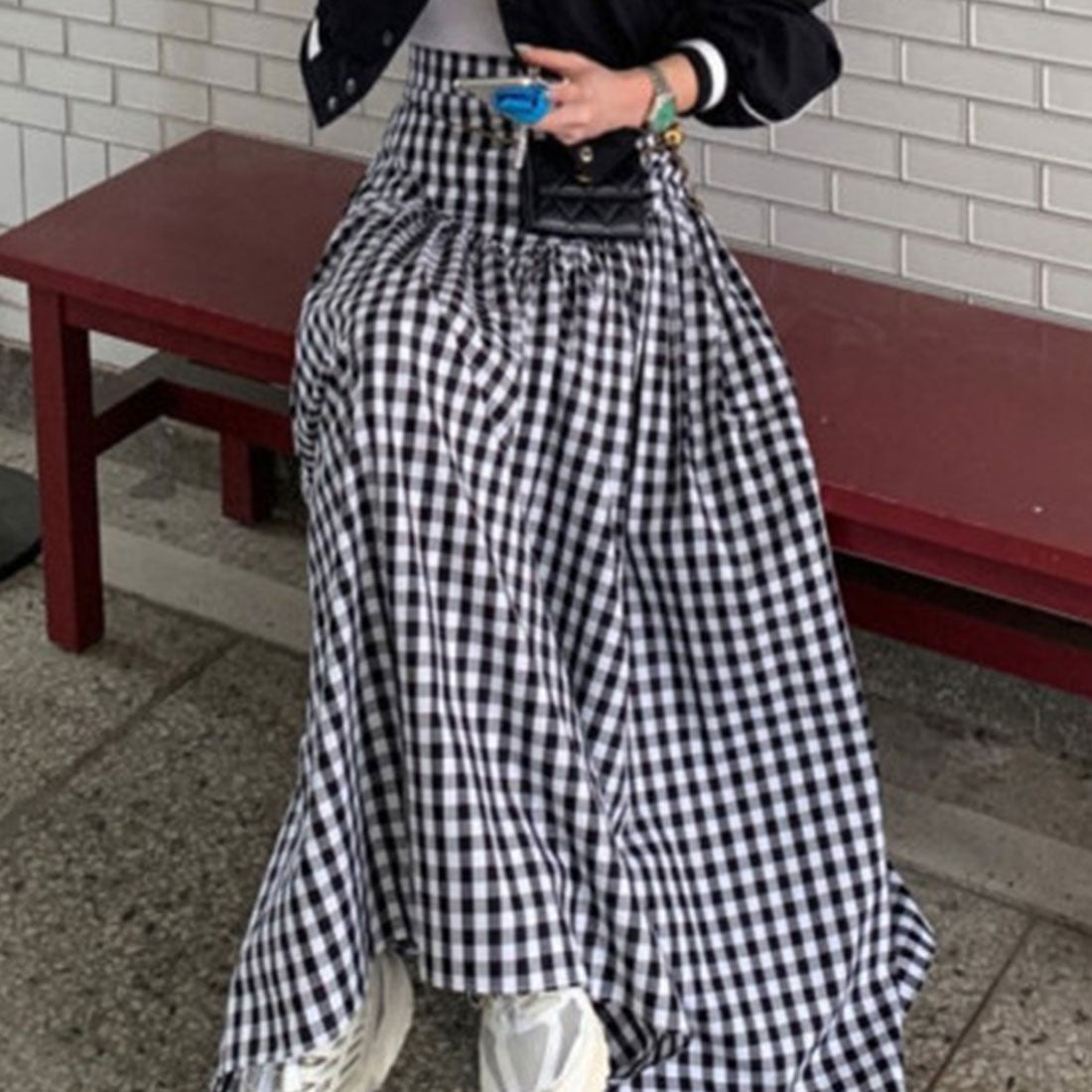 アミュレット Amulet ボリュームフレアスカート レディース 10代 20代 30代 韓国ファッション 春 夏 秋 カジュアル 可愛い おしゃれ シンプル ロング 白 黒