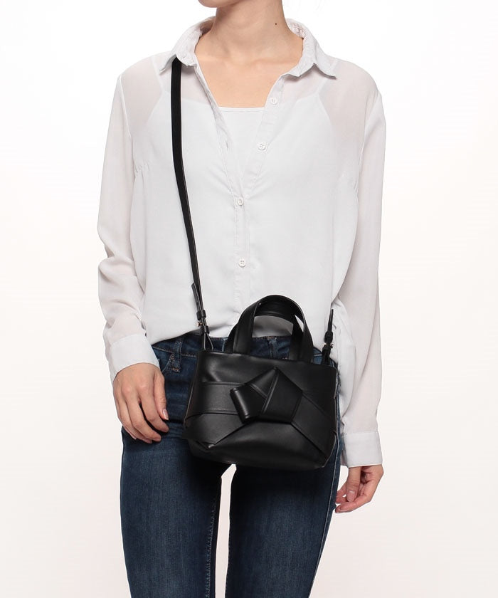 アクネストゥディオズ Acne Studios 【ACNE STUDIOS】アクネストゥディオズ  MUSUBI 微型手提包 FNーWNーBAGS000252 微型手提包