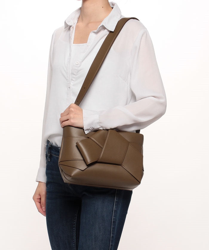 Acne Studios 【ACNE STUDIOS】 Acne Studios MUSUBI Shoulder Bag FN-WN-BAGS000244