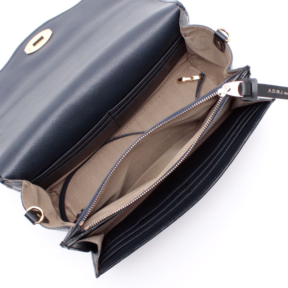 【日本製 |軽量】アクセソワ ドゥ マドモワゼル A.D.M.J. ヴィッテリアルマスクエアショルダー （NERO） NERO