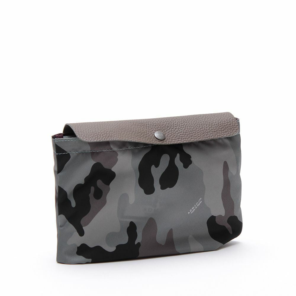 アクセソワ ドゥ マドモワゼル A.D.M.J. デービス/サブバッグL NAVY （CAMOUFLAGE） CAMOUFLAGE