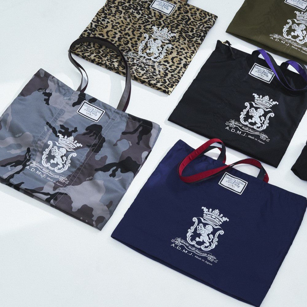 アクセソワ ドゥ マドモワゼル A.D.M.J. デービス/サブバッグL NAVY （CAMOUFLAGE） CAMOUFLAGE