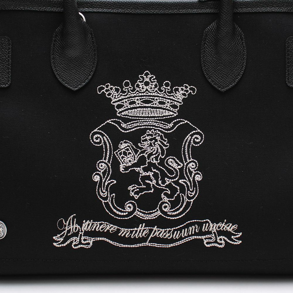アクセソワ ドゥ マドモワゼル A.D.M.J. オフィサー/マーキス刺しゅうヘリ巻きボストン28cm NAVY （BLACK） BLACK