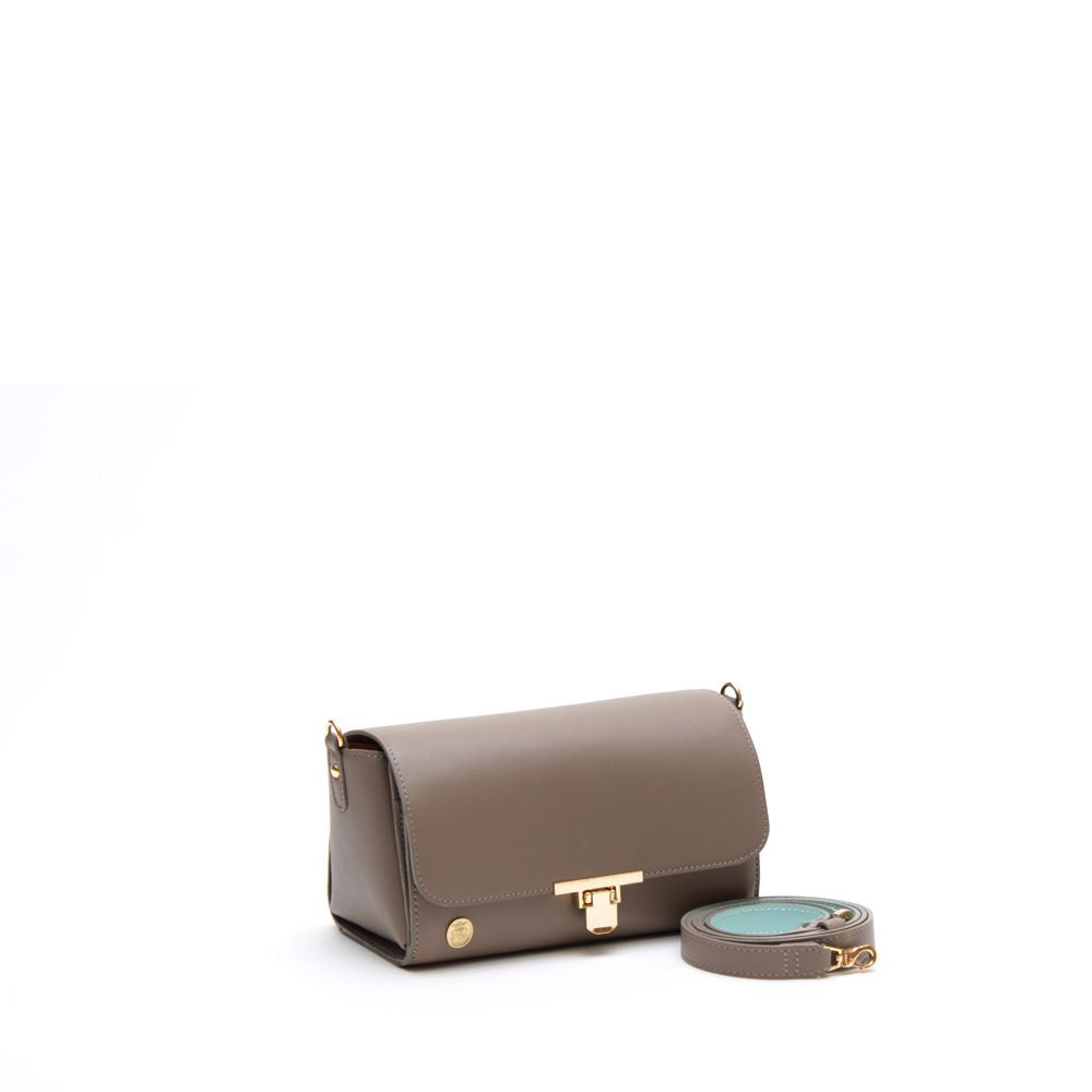アクセソワ ドゥ マドモワゼル A.D.M.J. クラシックアニルブリロ/ラウンドクラッチショルダー ANTIQUE BROWN （ANTIQUE BROWN） ANTIQUE BROWN