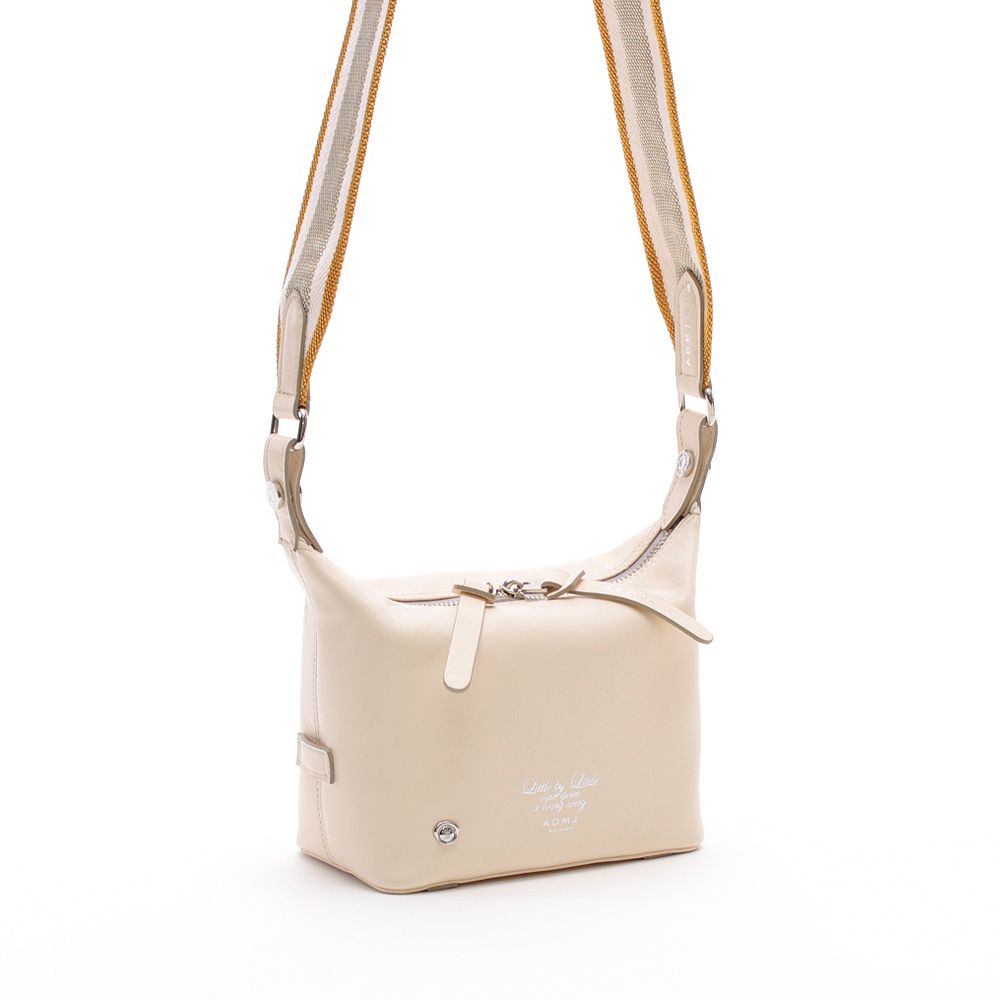 アクセソワ ドゥ マドモワゼル A.D.M.J. ナッパブロッサムクロスボディS O.WHITE （O.WHITE） O,WHITE