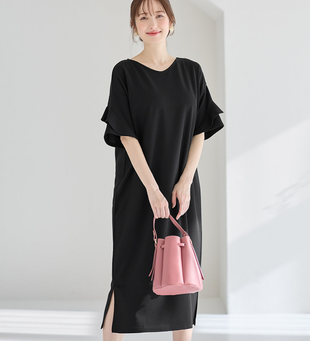 アロッタ Alotta 【4つの機能付】フリル袖Tシャツワンピース （ブラック） ブラック