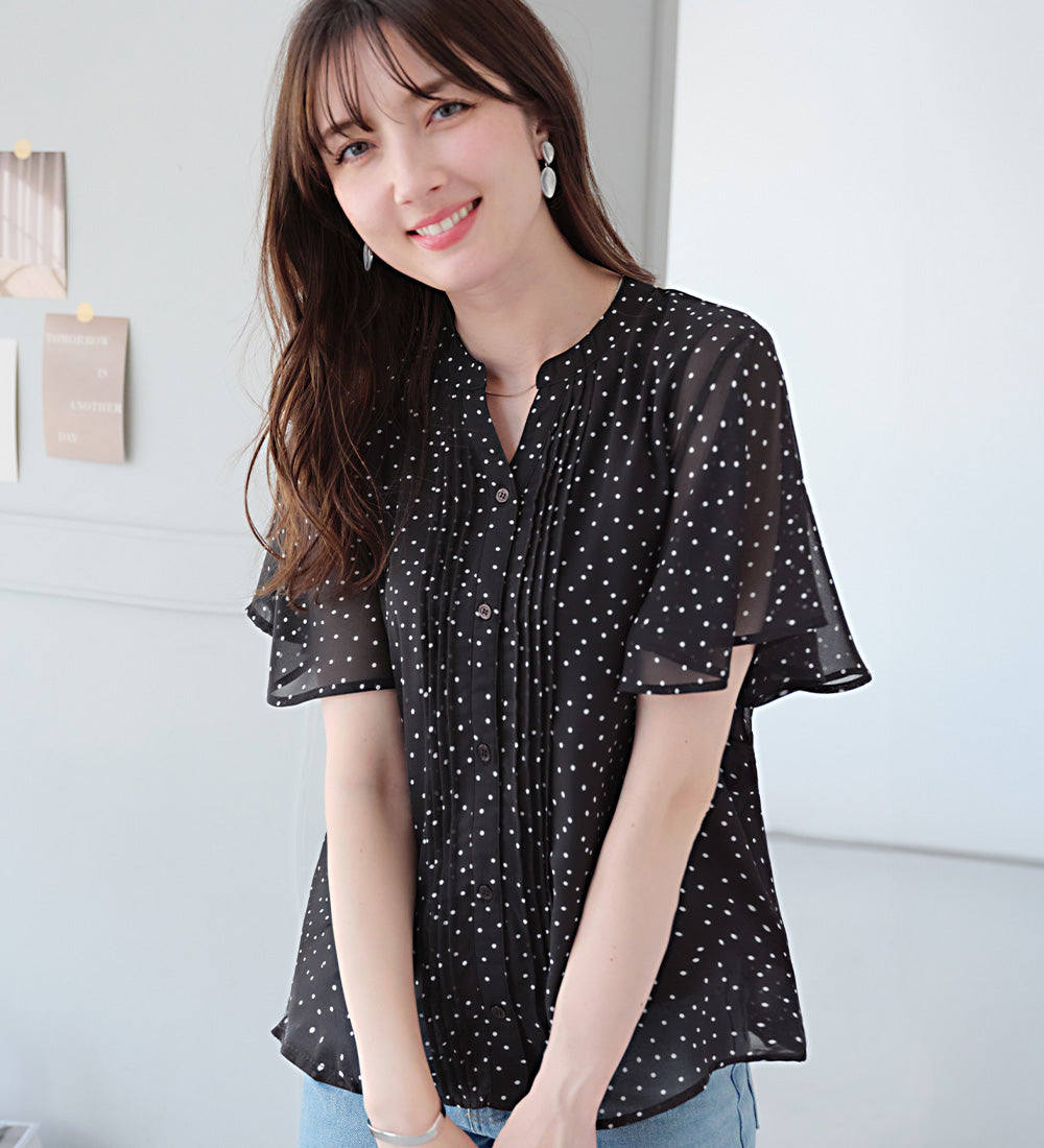 アロッタ Alotta 【接触冷感】インナー付ピンタックデザインブラウス【イエベ・ブルべ】 （ドット柄） ドット柄